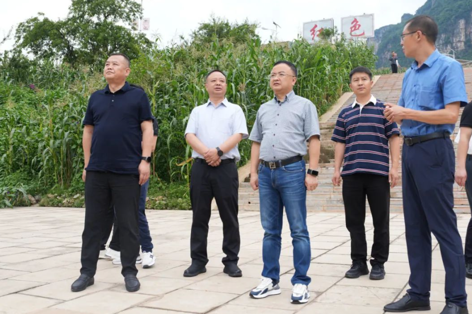 李涌、邱國援帶隊到鄉(xiāng)村振興聯(lián)系點開展幫扶調(diào)研